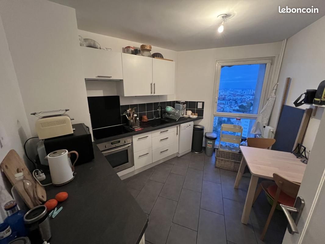 Appartement a louer villejuif - 1 pièce(s) - 66 m2 - Surfyn