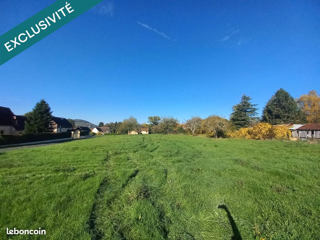 Terrain 4392 m² · à Vézac · 4 392 m² · 110 500 €