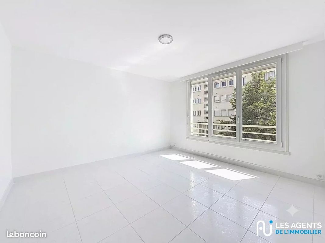 Appartement 3 pièces 60 m² · à Orléans · 60 m² · 99 000 €