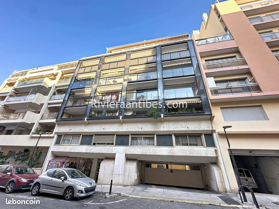 Appartement 2 pièces 52 m² · à Antibes · 52 m² · 320 000 €
