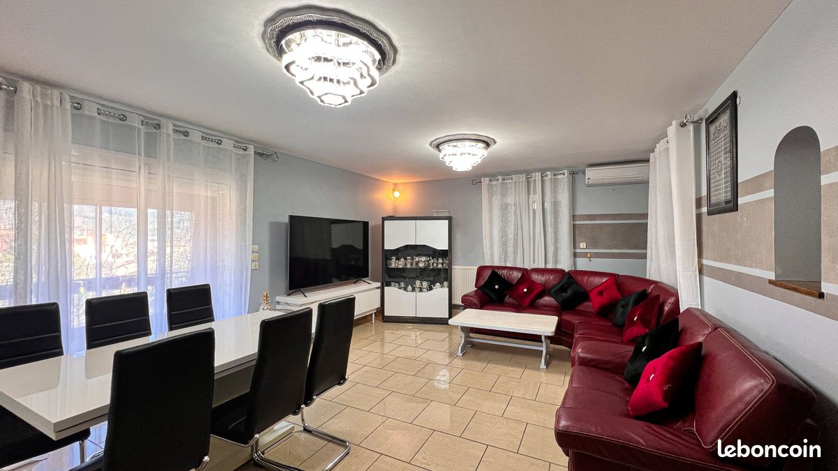 Maison 8 pièces 184 m² · à Château-Arnoux-Saint-Auban · 184 m² · 399 000 €