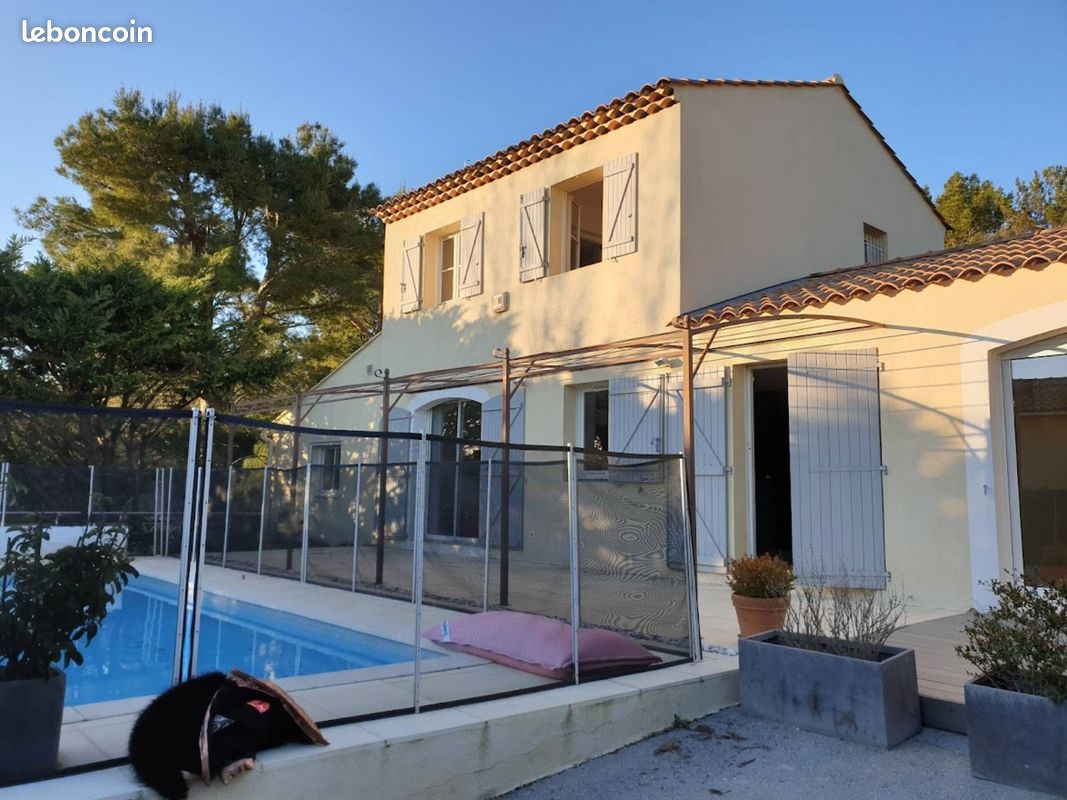 Maison 6 pièces 123 m² · à Aix-en-Provence · 123 m² · 3 000 €