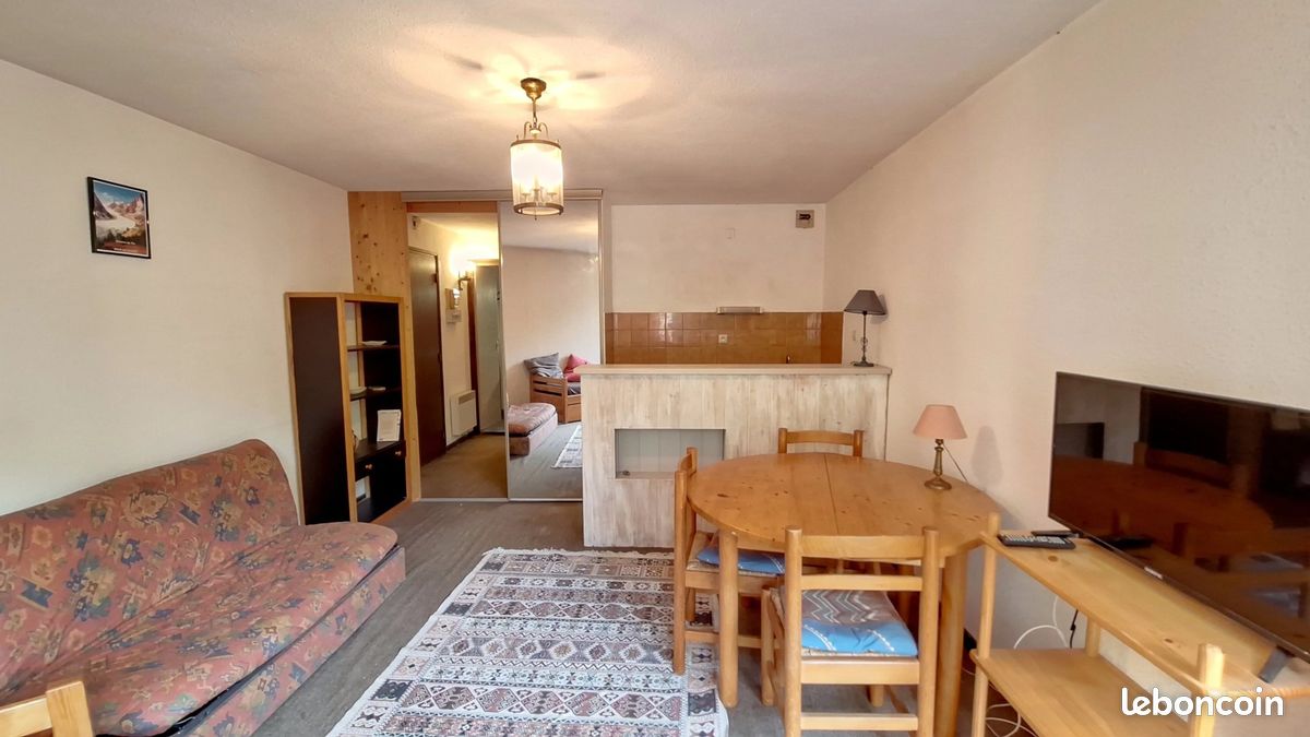 Appartement 1 pièce 30 m² · à Nans-les-Pins · 30 m² · 320 000 €