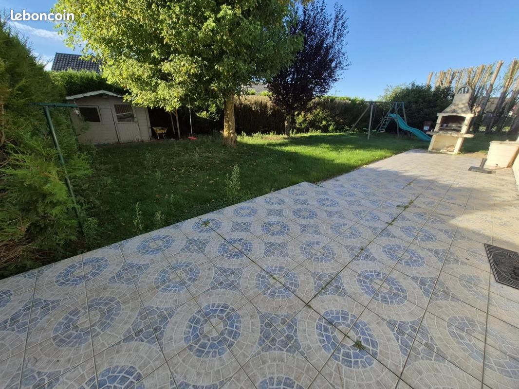 Maison 6 pièces 115 m² · à Aubencheul-au-Bac · 114,8 m² · 1 100 €/mois