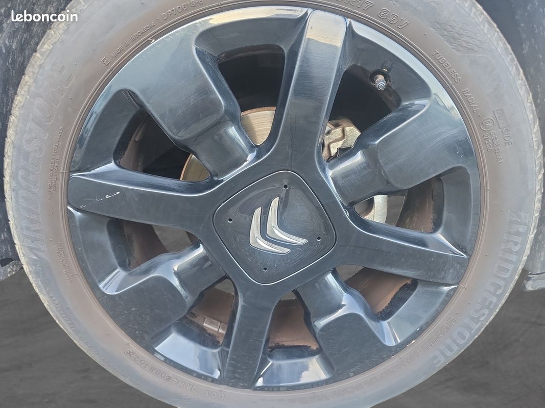CITROEN C3 *entretien complet* C3 ESSENCE 82 Shine (image 18)
