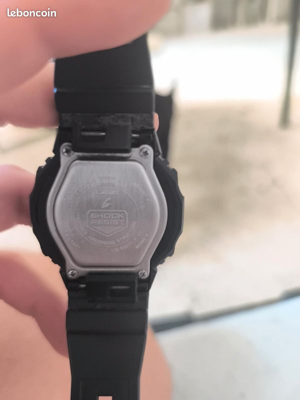 Montre Casio G-SHOCK GA-2100 noire – CasiOak – Très bon état (image 3)