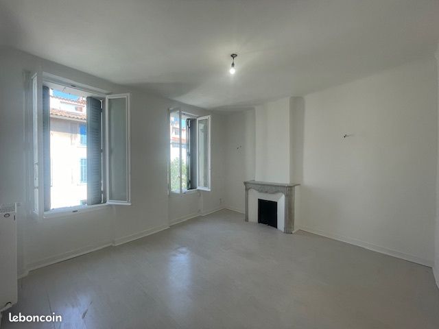 Appartement 3 pièces 70 m² · à Aubagne · 70 m² · 820 €/mois