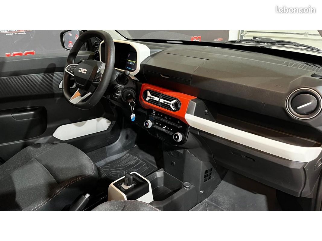 DACIA SPRING 65Cv - Extreme - 100 % Elec - Garantie constructeur 01/2032 (image 13)