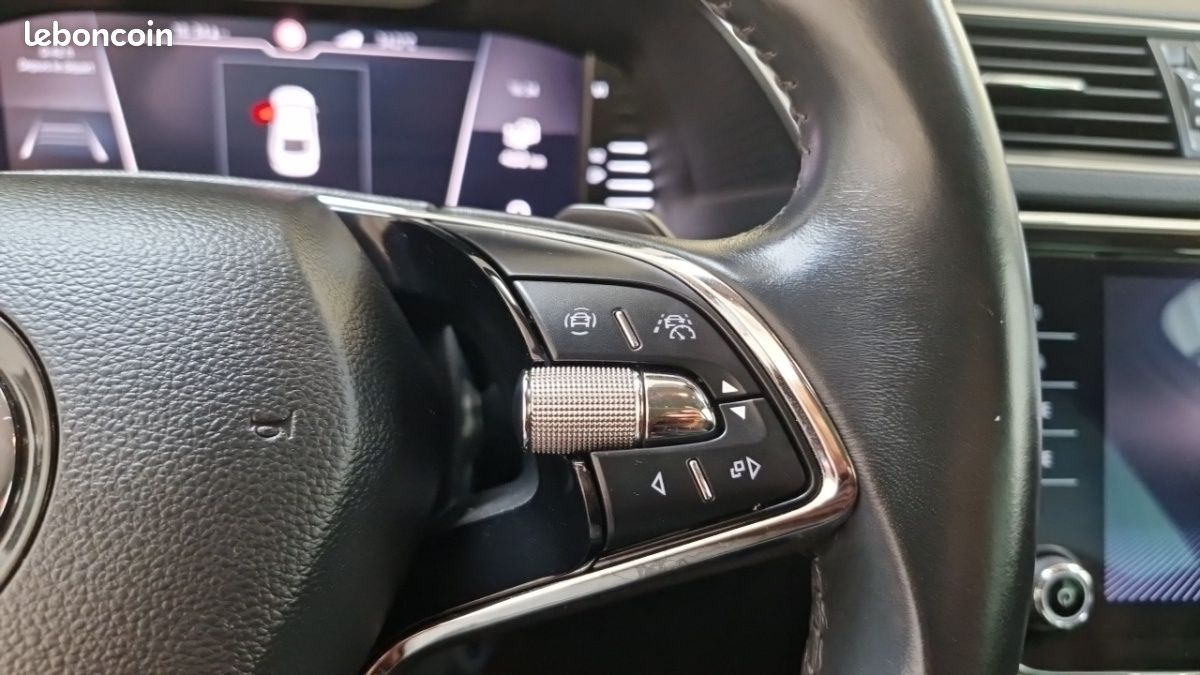 Skoda Superb 1.4 TSI PHEV 218ch DSG6 Business (image 12)