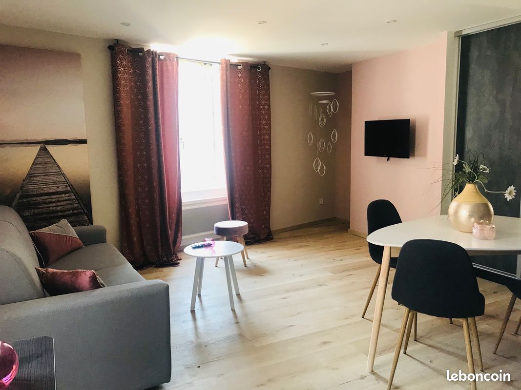Appartement 2 pièces 50 m² · à Poligny · 50 m² · 550 €