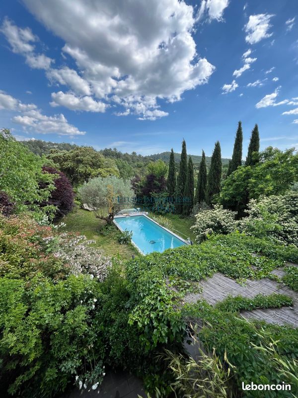 Maison 6 pièces 182 m² · à Le Pouget · 182 m² · 699 000 €
