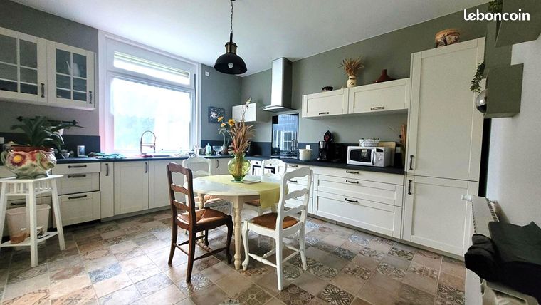 Maison 5 pièces 143 m²