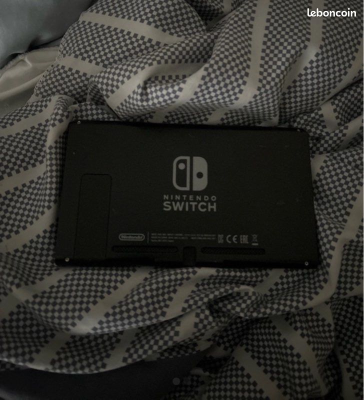 Switch (image 1)