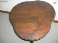 Table en bois (image 1)