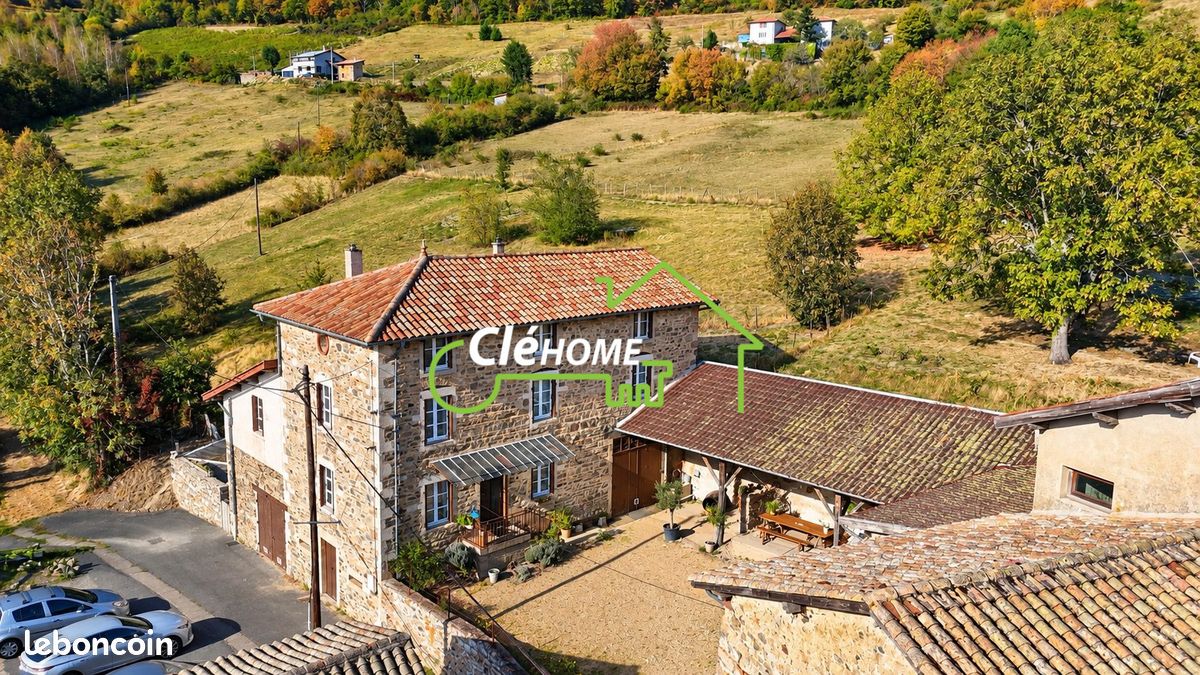 Maison 7 pièces 140 m² · à Marchampt · 140 m² · 355 000 €