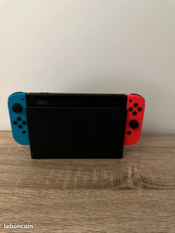 Switch (image 1)