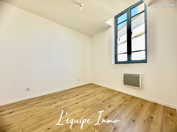 https://img.leboncoin.fr/api/v1/lbcpb1/images/b3/c1/8a/b3c18abec21ad73943db1da327242d20b46affcd.jpg?rule=ad-image