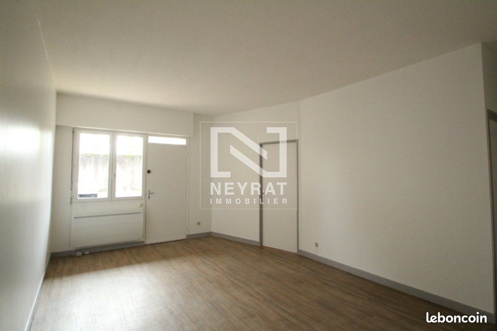Appartement 1 pièce 37 m² · à Autun · 37 m² · 358 €