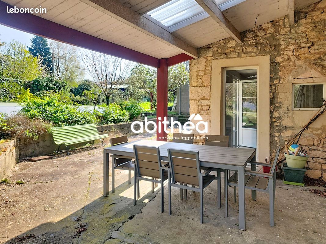Maison 9 pièces 214 m² · à Meursac · 214 m² · 336 000 €