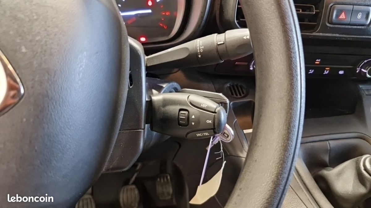 Citroën Berlingo VAN M 650 BLUEHDI 100 SS BVM6 CLUB (image 19)