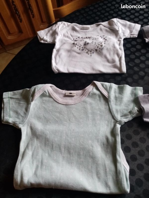 Lot de 6 bodies été 9 mois garçon (image 14)