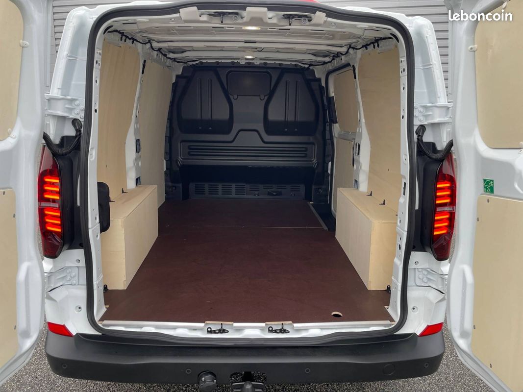 Volkswagen utilitaires transporter van l1h1 2.0 tdi 170 bva8 4motion business (image 16)