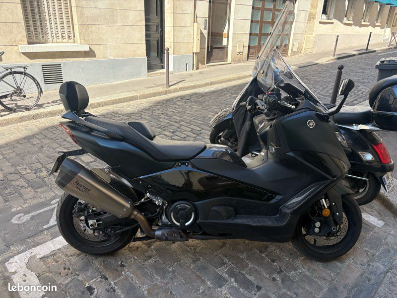 Tmax 560 (image 1)