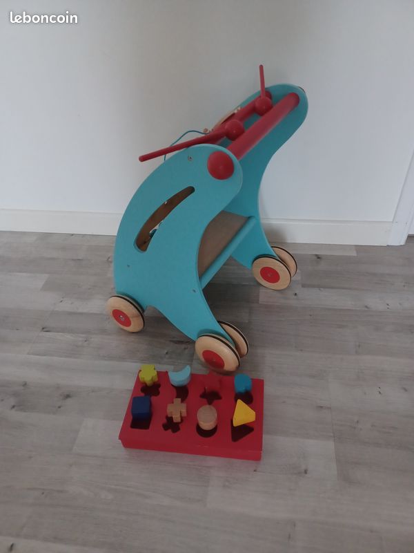 Trotteur-Pousseur en bois avec jeux tri de formes Jeux Jouets
