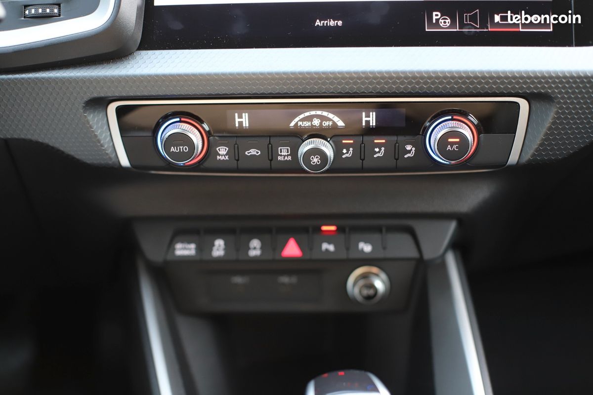 AUDI A1 ALLSTREET 30 tfsi 110 ch s tronic 7 design luxe (image 44)