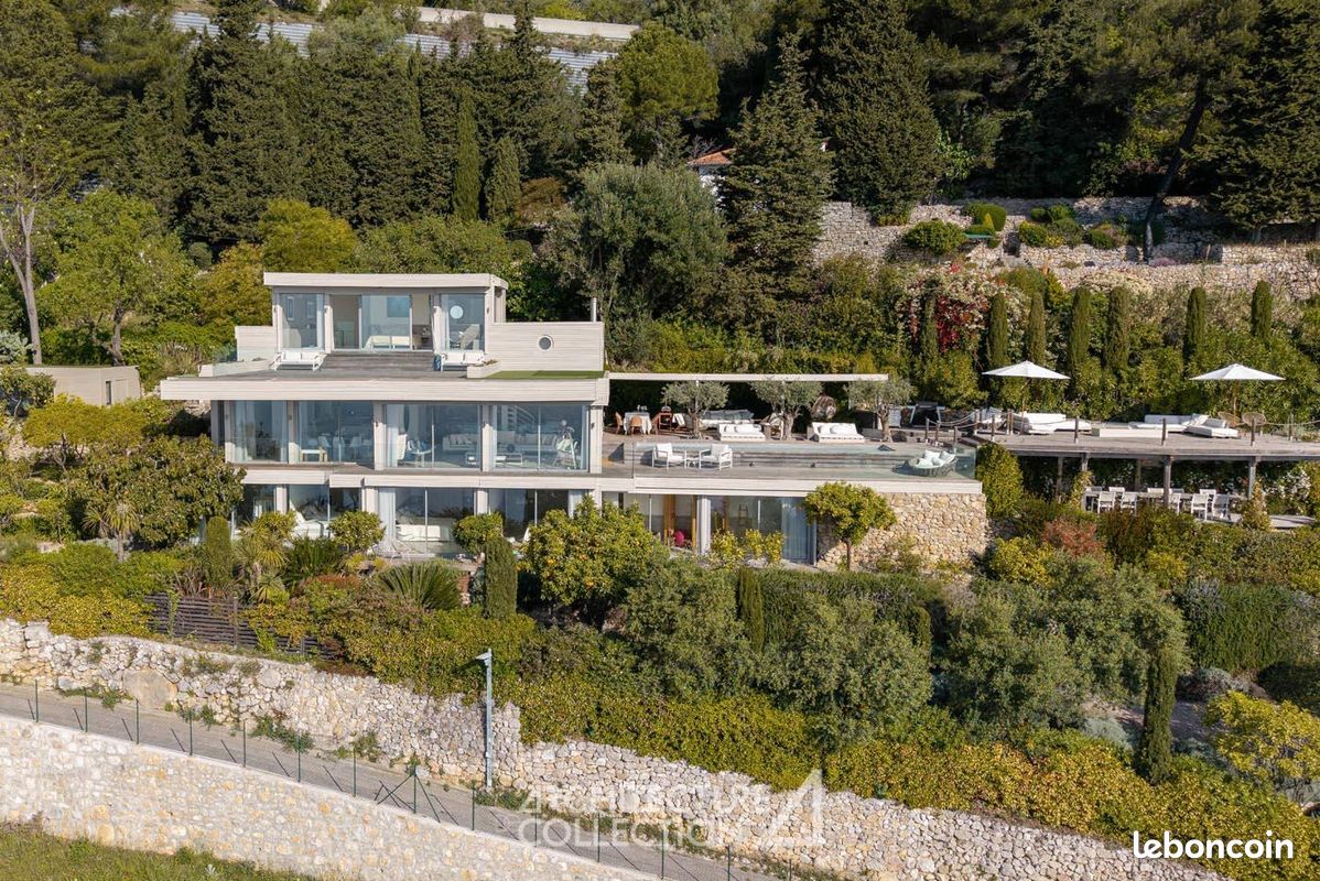 Maison 8 pièces 370 m² · à Roquebrune-Cap-Martin · 370 m² · 5 900 000 €
