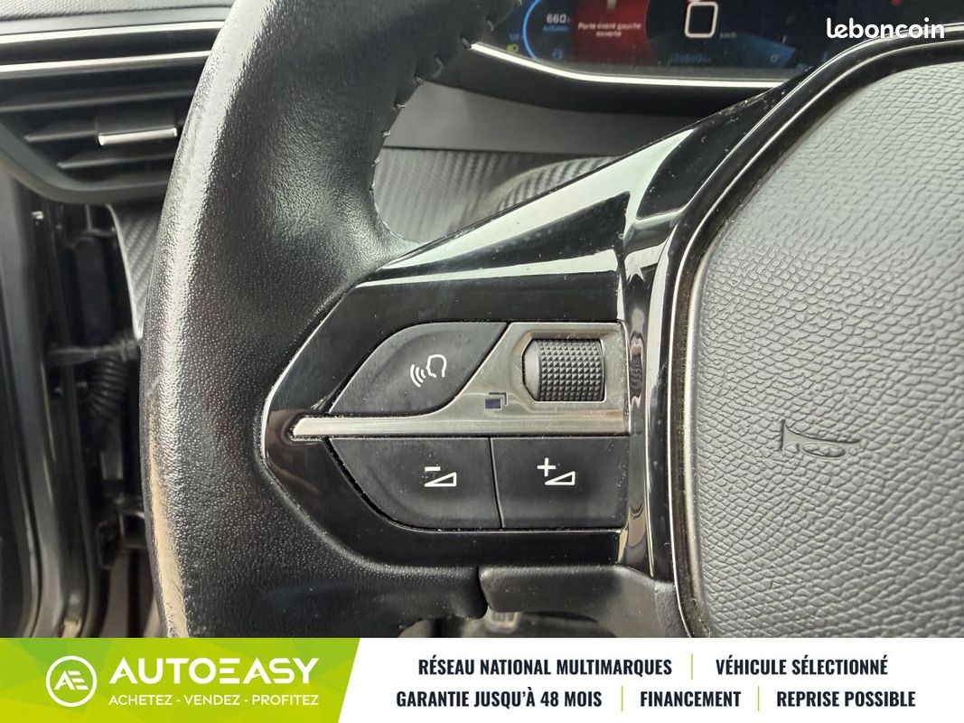 Peugeot 2008 1.2 PTC 130 CH ALLURE BVM6 / ENTRETIEN A JOUR (image 18)