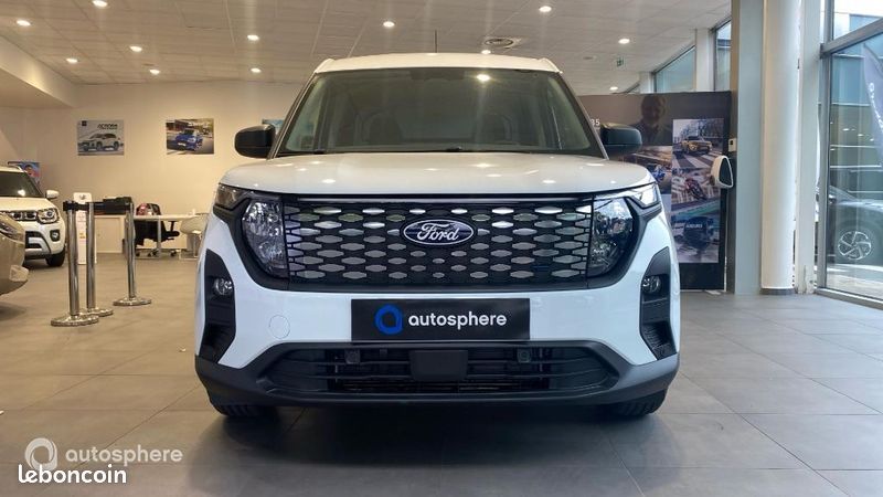 Ford Transit Courier Véhicule utilitaire ou Société Electrique 100 kW 136ch batterie 54 kWh Trend (image 2)