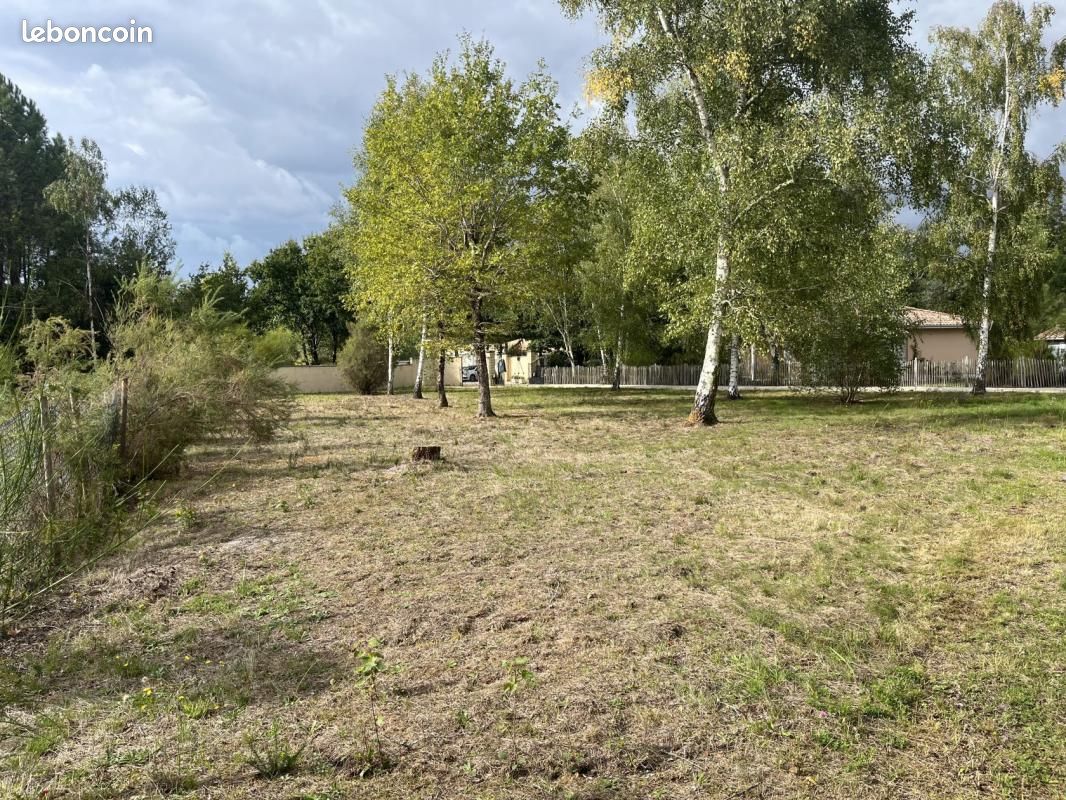 Terrain 1 094 m² Vensac · 71 000 €