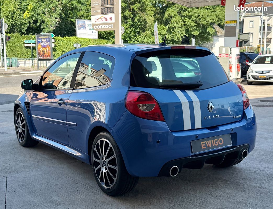 RENAULT CLIO III (2) 2.0 16V 203 RS GORDINI + 1ERE MAIN FR + FUTUR COLLECTOr (image 10)