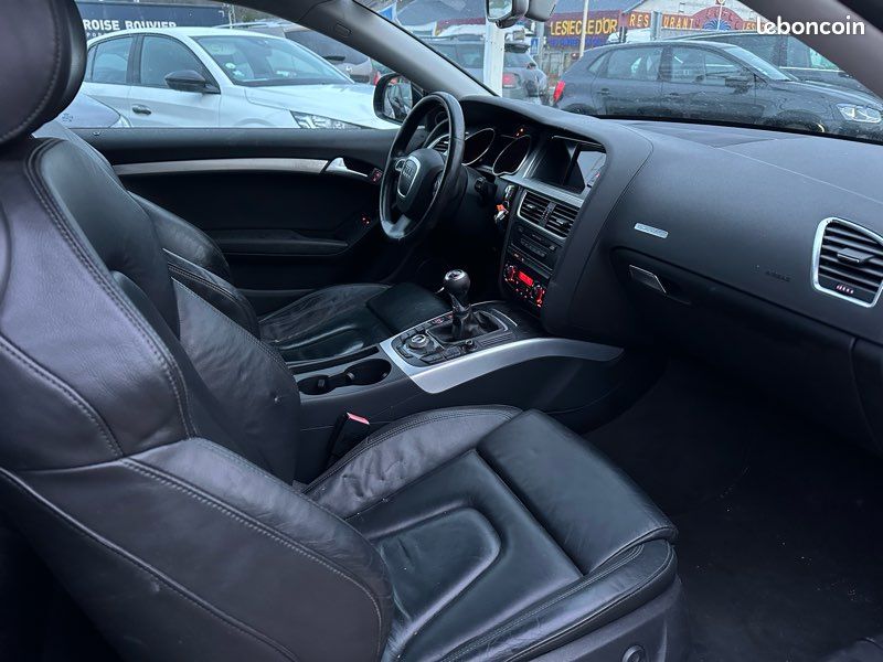 AUDI A5 COUPE 3.0 V6 TDI 240 Cv AMBITION LUXE QUATTRO (image 2)