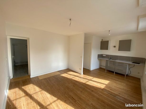 T2 45m² - hyper centre de Laval