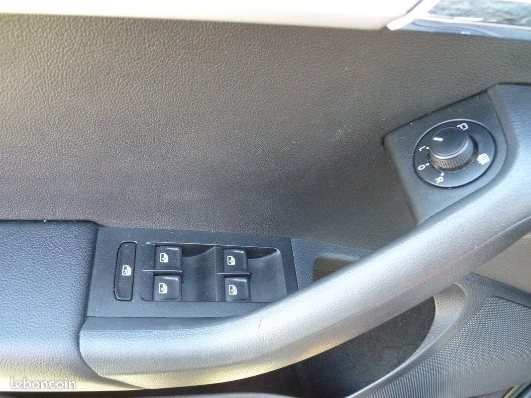 Skoda OCTAVIA 1.6 TDI 110CH CR FAP GREEN TEC STYLE DSG7 (image 13)