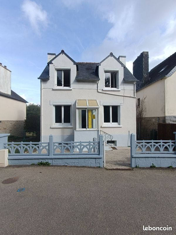 Maison 4 pièces 78 m² · à Glomel · 78 m² · 112 000 €