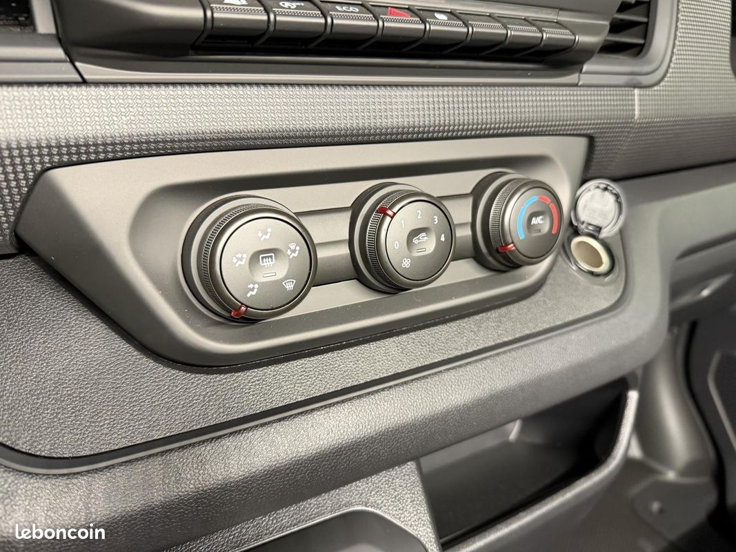 RENAULT TRAFIC III (3) COMBI L2 BLUE DCi 150 GRAND EVOLUTION AUTO 8PL TPMR (image 19)