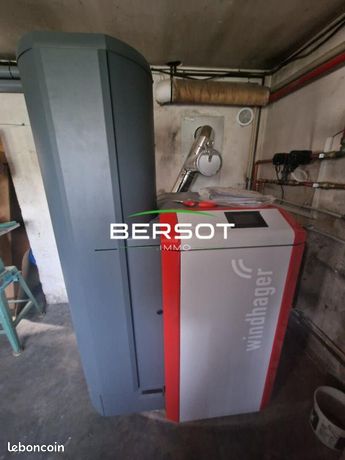 https://img.leboncoin.fr/api/v1/lbcpb1/images/b3/cf/d4/b3cfd47aec5178682be5cda4c426bf36ea319a82.jpg?rule=ad-image