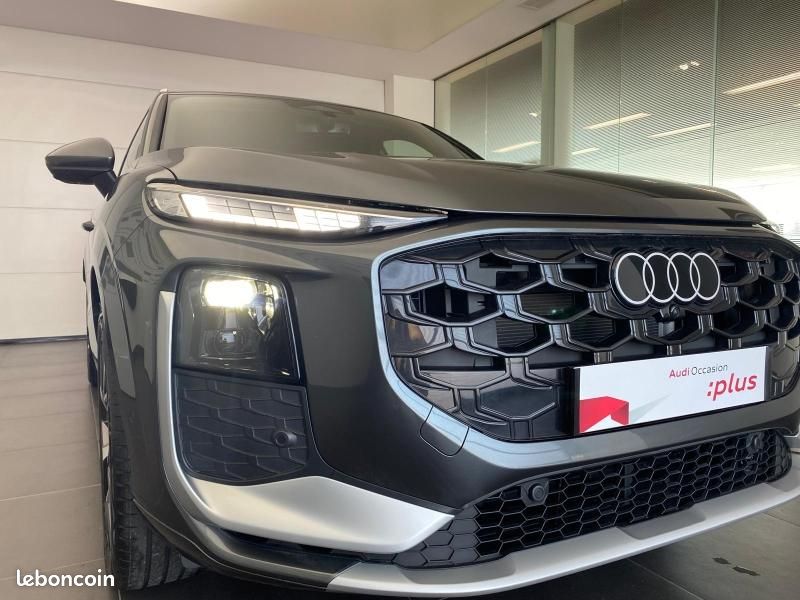 Audi Q3 1.5 e-hybrid 272ch S line S tronic 6 (image 4)