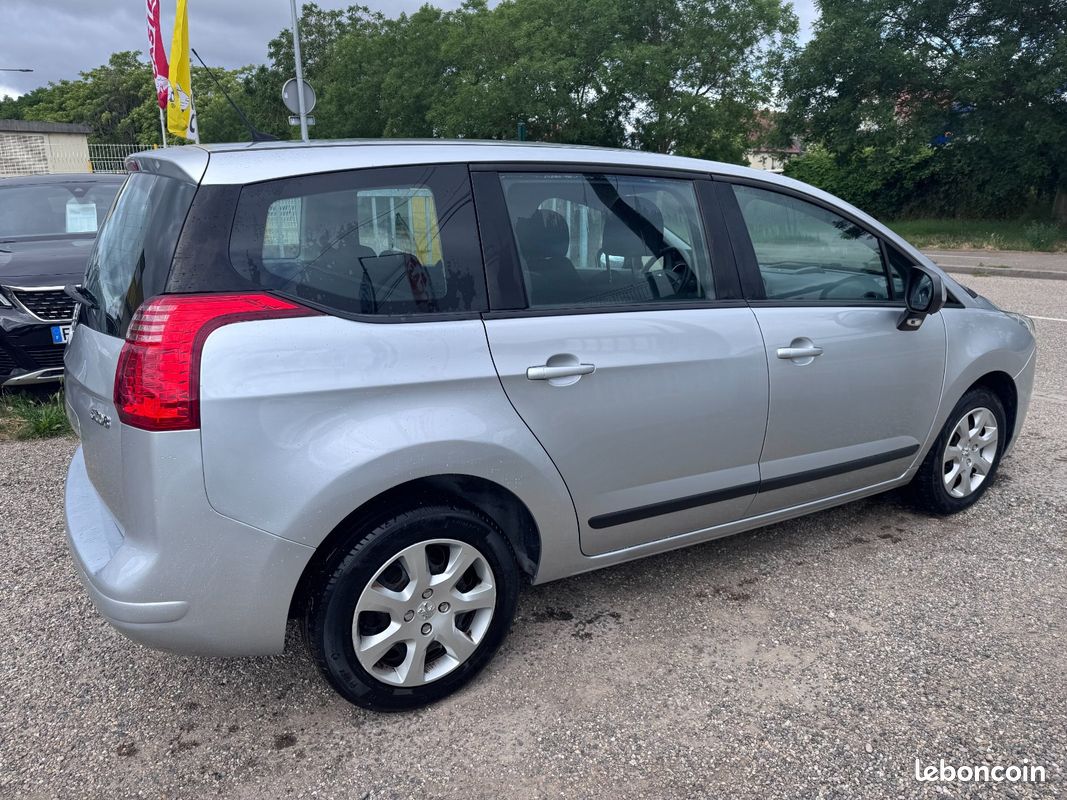 Peugeot 5008 1.6 HDi FAP 112 cv 5 places Active (image 7)