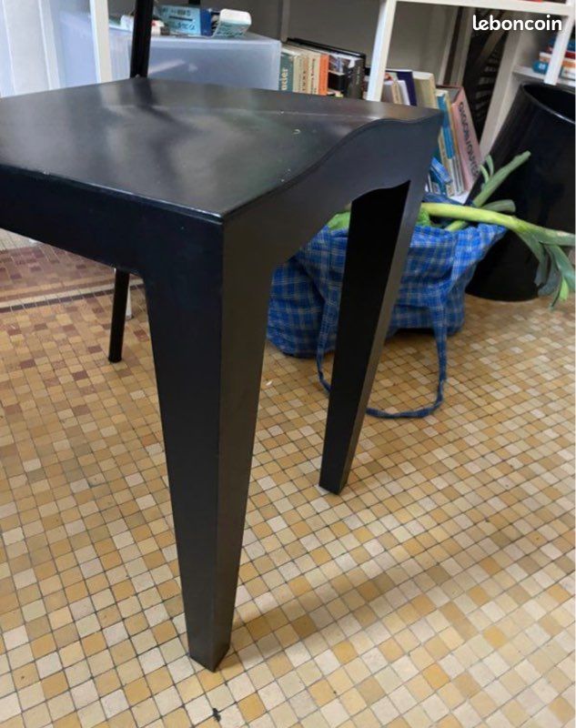 Paire de chaises Dr Glob Philippe Starck (image 6)