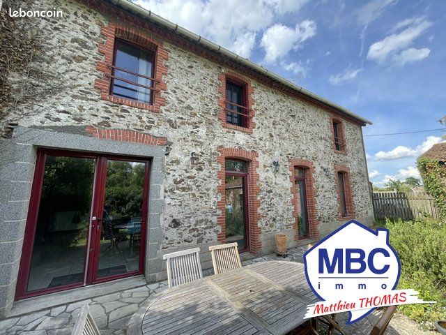Maison 7 pièces 240 m² · à Gétigné · 240 m² · 321 990 €