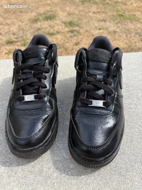 Nike Air Force 1 taille 39 (image 1)