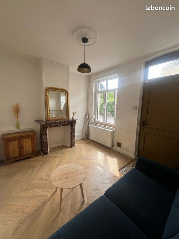 Maison 4 pièces 54 m² · à Lille · 54 m² · 900 €
