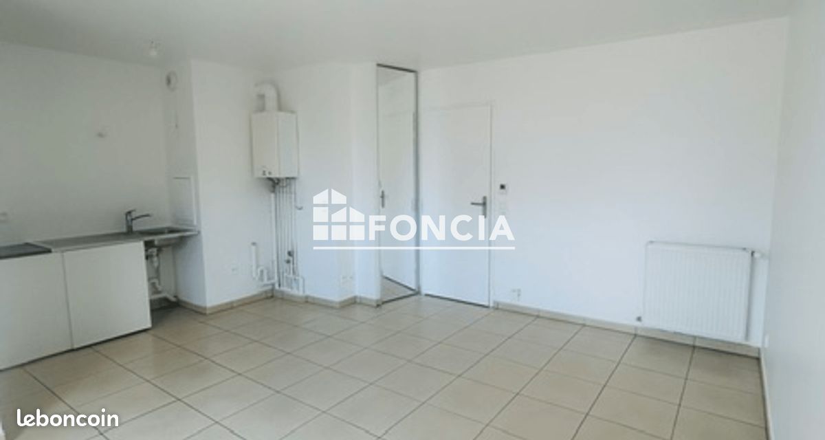 Apartment (image 7)