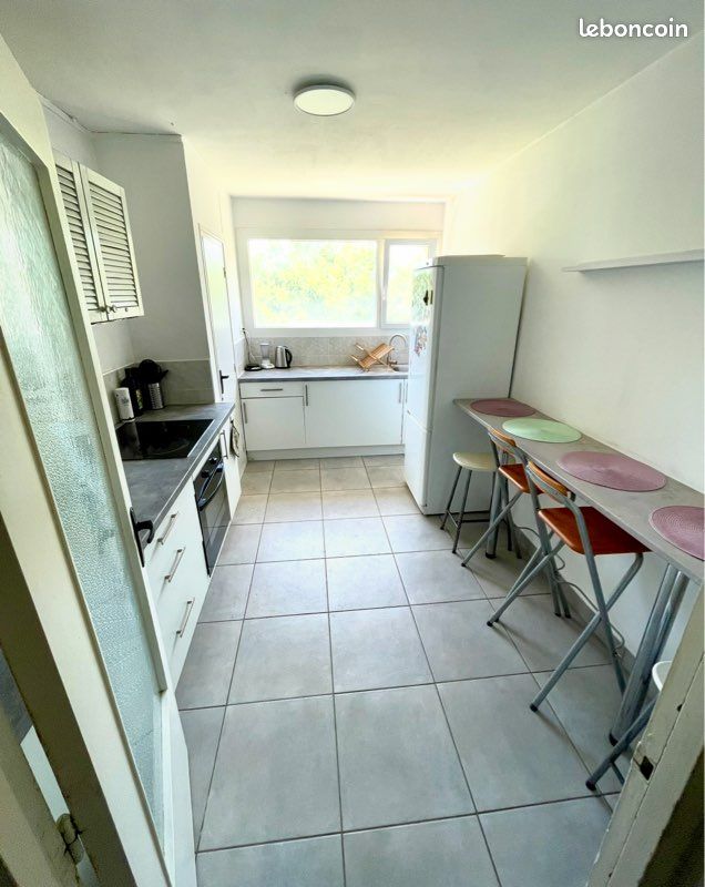 Appartement 4 pièces 77 m² · à Rennes · 77 m² · 460 €
