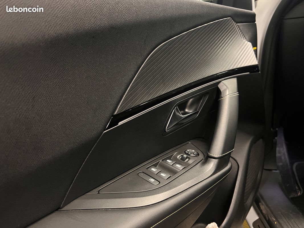 PEUGEOT 2008 155ch GT PACK - Entretien fait - Suivi complet - Boite Auto - 2021 - Garantie 6 mois (image 13)