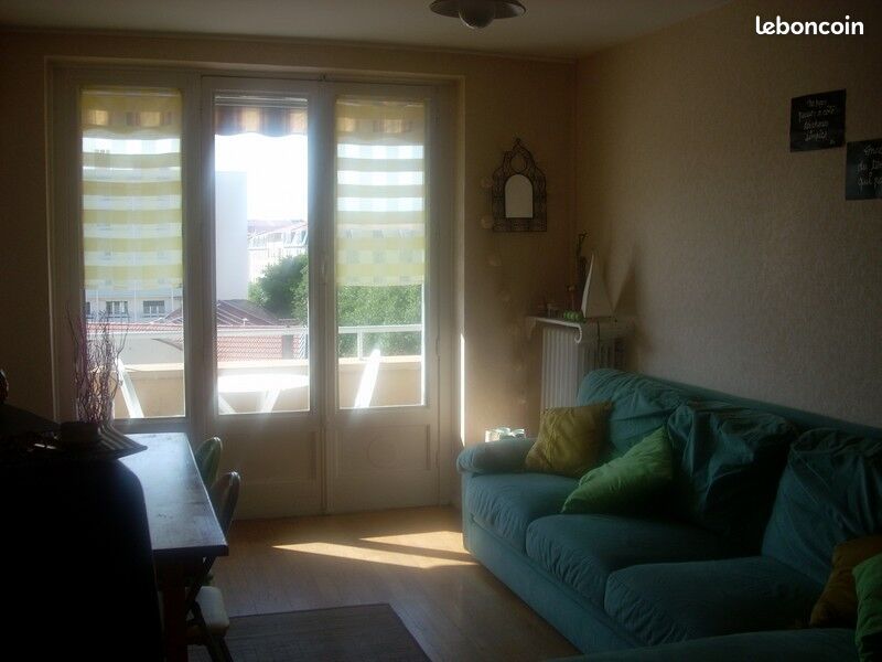 Appartement 3 pièces 55 m² · à Lyon · 55 m² · 1 050 €/mois